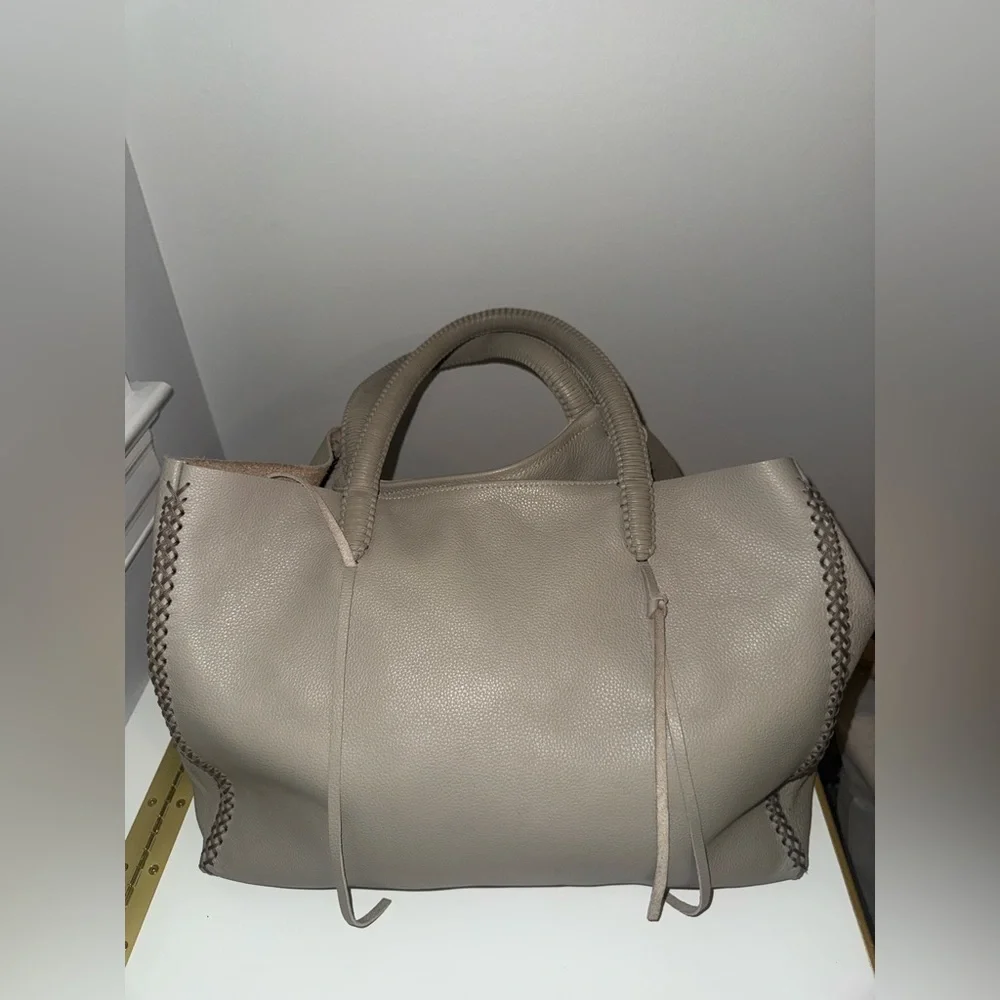 Callista Bag: Sand, Medium Grained Calf Leather Tote Bag - Picture 2 of 5